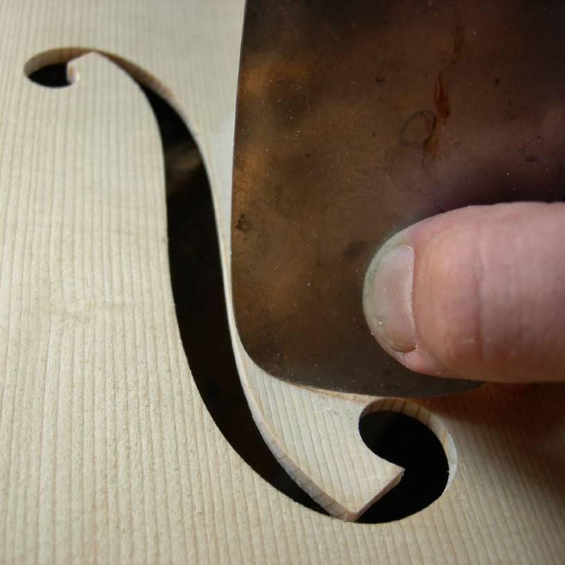 Hohlkehle der F-Klappe